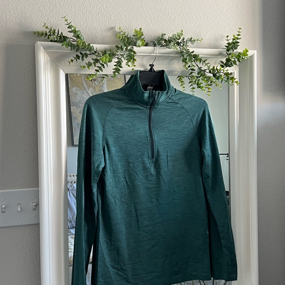 Lululemon light weight sage jacket SZ XS